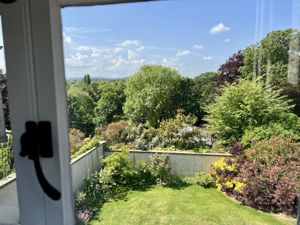 Photo 21- click for photo gallery